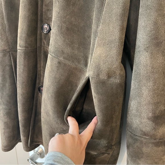 Men’s shearling fur coat - Picture 8 of 16